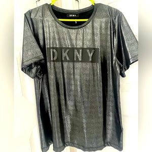 DKNY Tshirt never worn but without tags